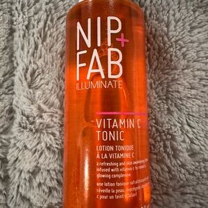 NIP+FAB Vitamin C Tonic